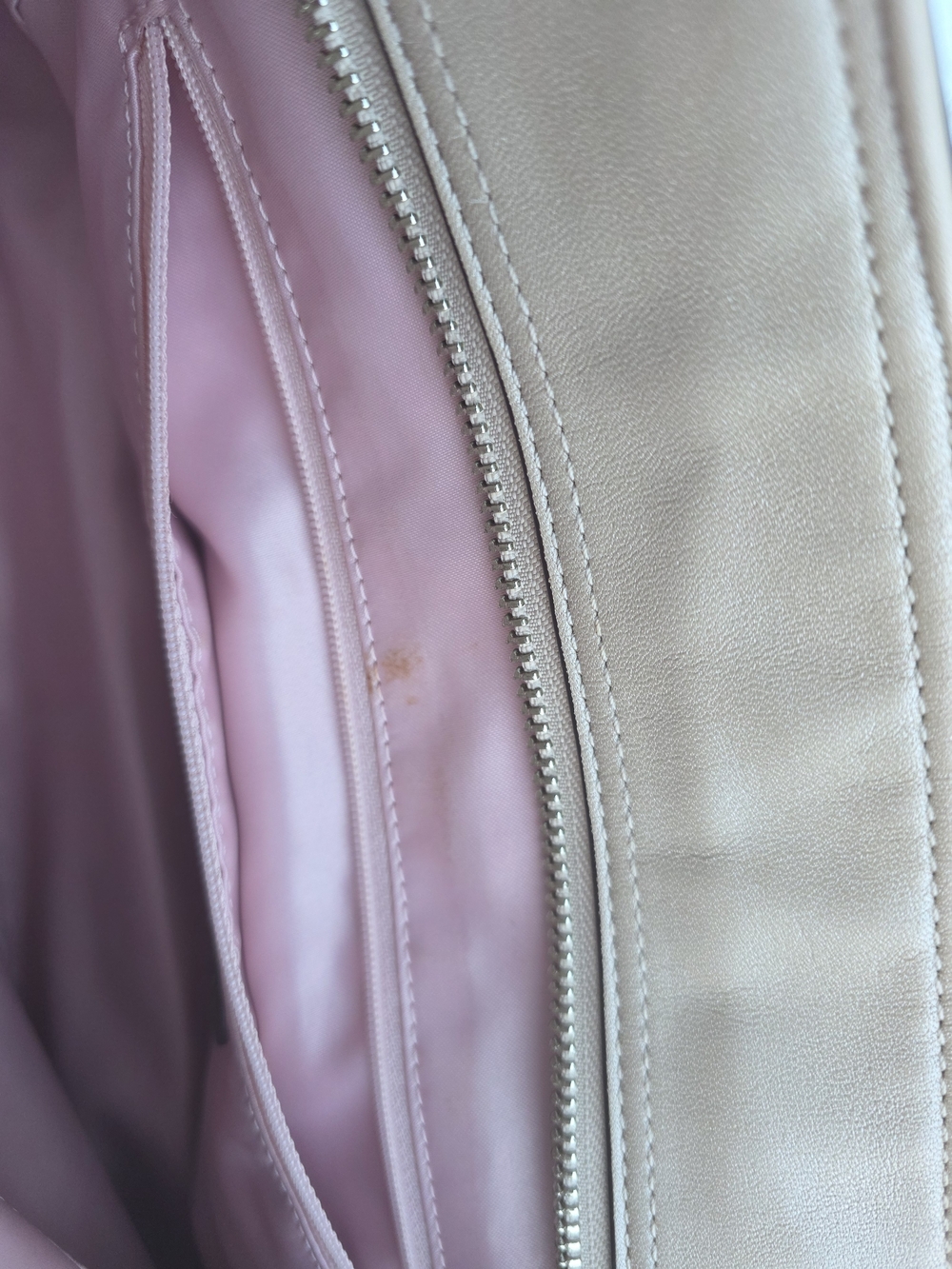 COACH Beige Leather Shoulder Bag with Silver Hardware & HANGTAG!!! ❤️❤️❤️❤️ - Picture 5 of 10
